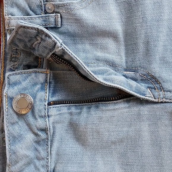 American Eagle Shortie Jean Shorts - Picture 8 of 10